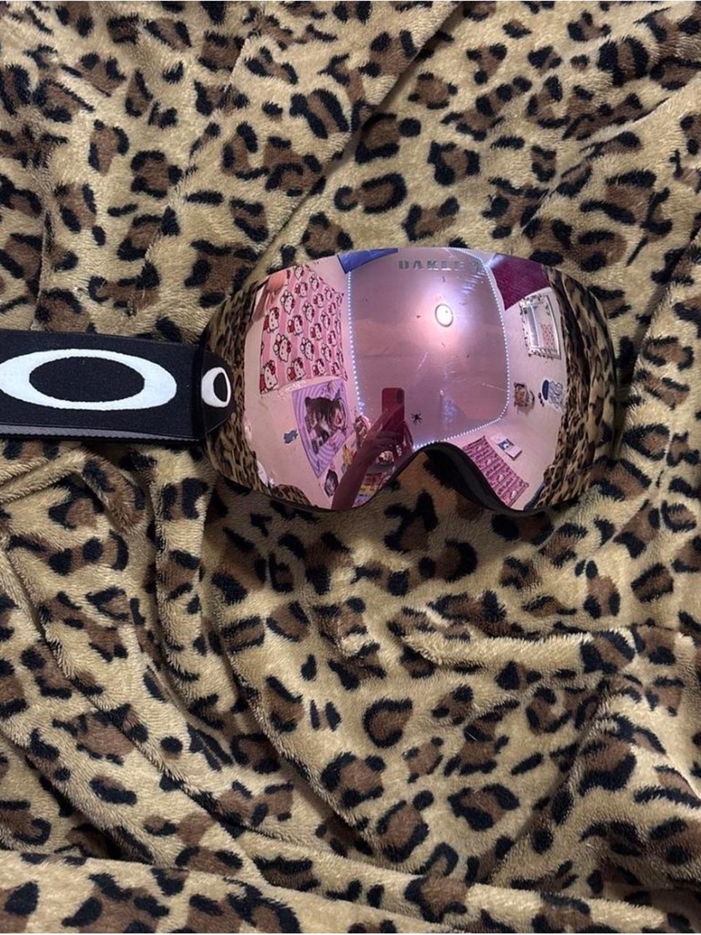 Oakley Ski/Snowboard Goggles with Pink Mirrored Lens
